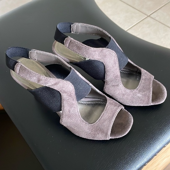 IMPO Women’s Suede Heels - Picture 3 of 11